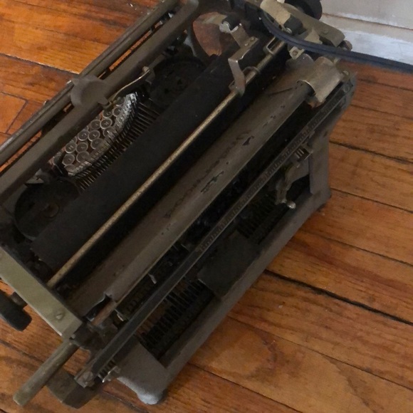 Typewriter an underwood versioning - Picture 3 of 7